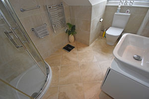Ensuite- click for photo gallery